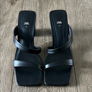 Zara Women's Black Strappy Heels